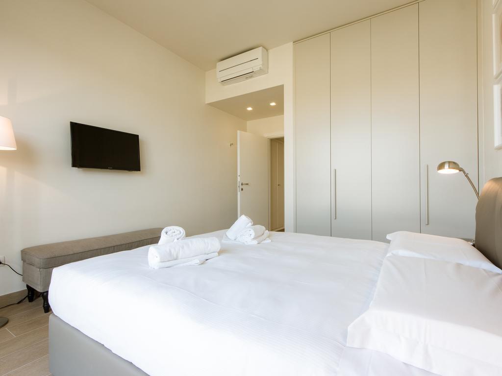 Apartments Florence - Ponte Vecchio Exclusive ภายนอก รูปภาพ